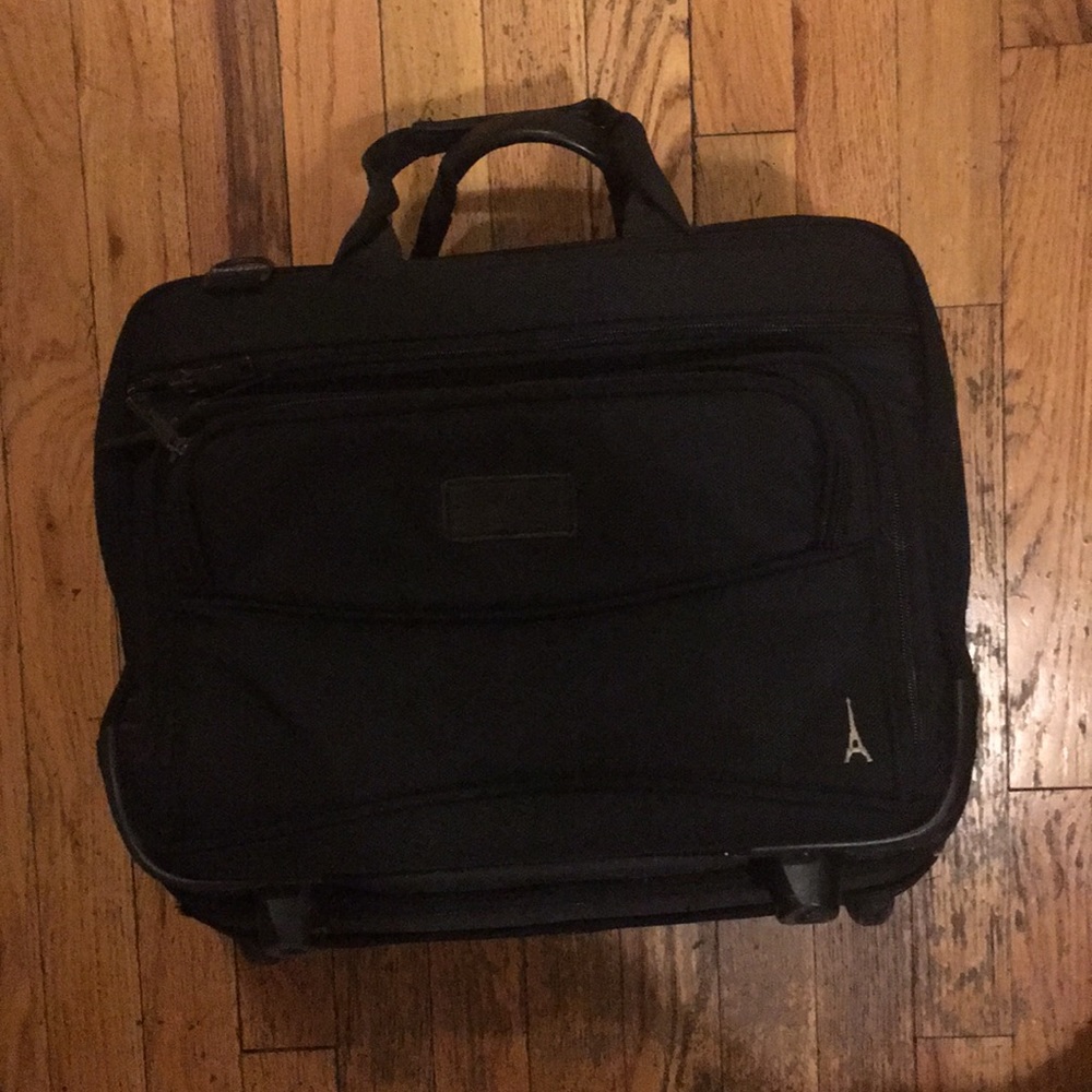 TravelPro Laptop Roller Bag